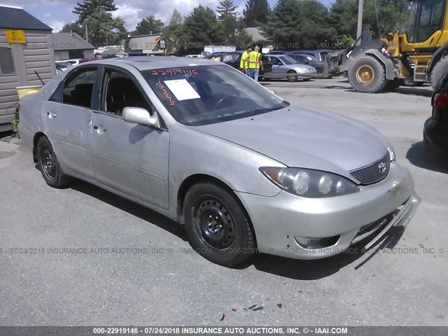 4T1BE32K25U555859 - 2005 TOYOTA CAMRY LE/XLE/SE 灰色 照片 1