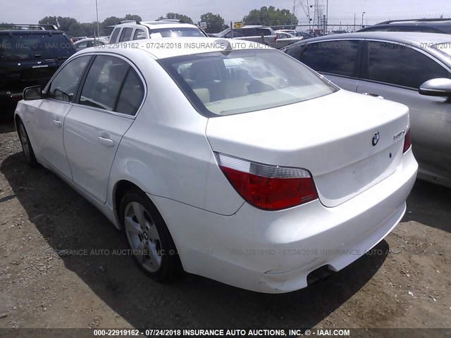 WBANF73556CU20037 - 2006 BMW 530 XI WHITE photo 3