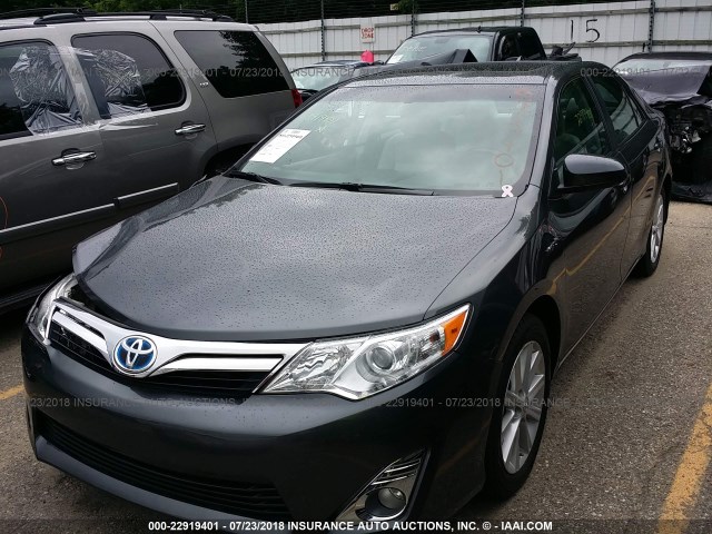 4T1BD1FK5CU044435 - 2012 TOYOTA CAMRY HYBRID/LE/XLE 灰色 照片 2