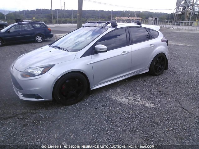 1FADP3L96EL109972 - 2014 FORD FOCUS ST SILVER photo 2