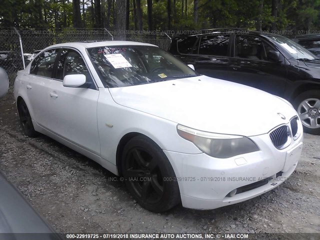 WBANB33535CN64768 - 2005 BMW 545 I WHITE photo 1