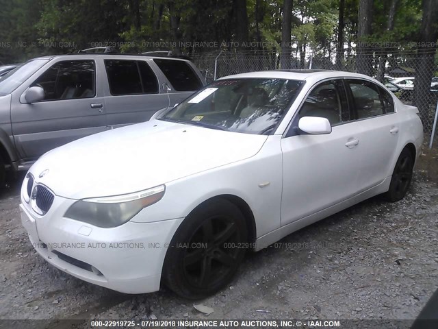 WBANB33535CN64768 - 2005 BMW 545 I WHITE photo 2