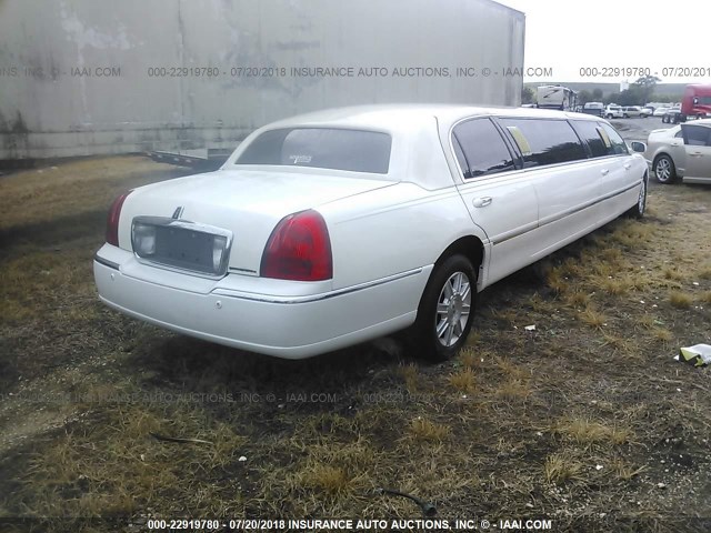 1L1FM88W96Y625669 - 2006 LINCOLN TOWN CAR EXECUTIVE WHITE photo 4