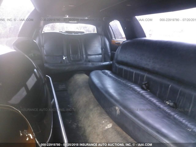 1L1FM88W96Y625669 - 2006 LINCOLN TOWN CAR EXECUTIVE WHITE photo 8