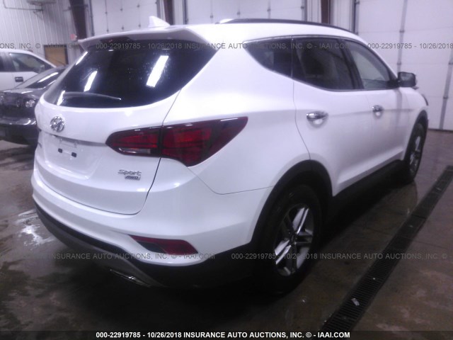 5NMZUDLB0JH097329 - 2018 HYUNDAI SANTA FE SPORT  WHITE photo 4