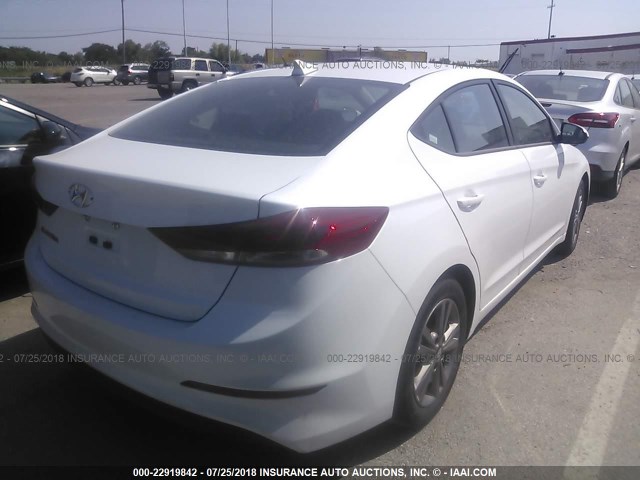 5NPD84LF9JH295444 - 2018 HYUNDAI ELANTRA SEL/VALUE/LIMITED GRAY photo 4