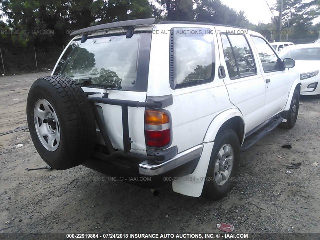 JN8AR05S3XW321773 - 1999 NISSAN PATHFINDER XE/LE WHITE photo 4