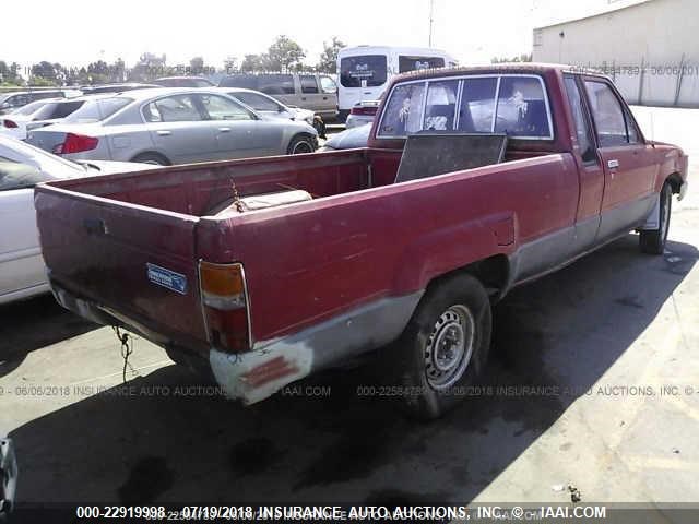 JT4RN70D3H0042808 - 1987 TOYOTA PICKUP XTRACAB RN70 DLX RED photo 4