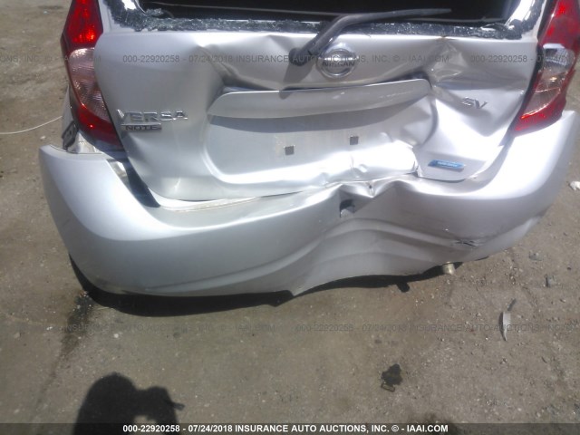 3N1CE2CP8GL353928 - 2016 NISSAN VERSA NOTE S/S PLUS/SV/SL/SR SILVER photo 6