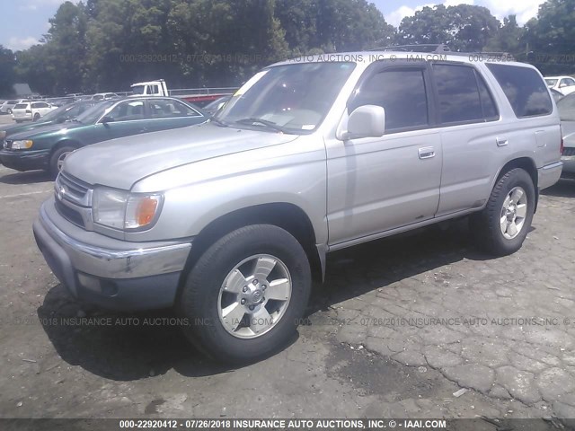 JT3GN86R020255601 - 2002 TOYOTA 4RUNNER SR5 SILVER photo 2