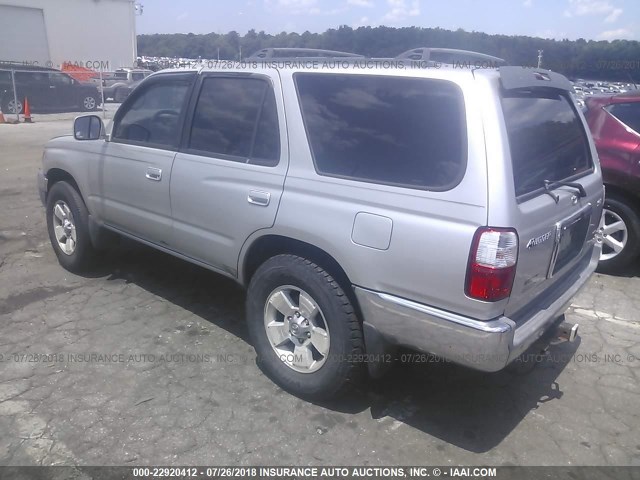 JT3GN86R020255601 - 2002 TOYOTA 4RUNNER SR5 SILVER photo 3