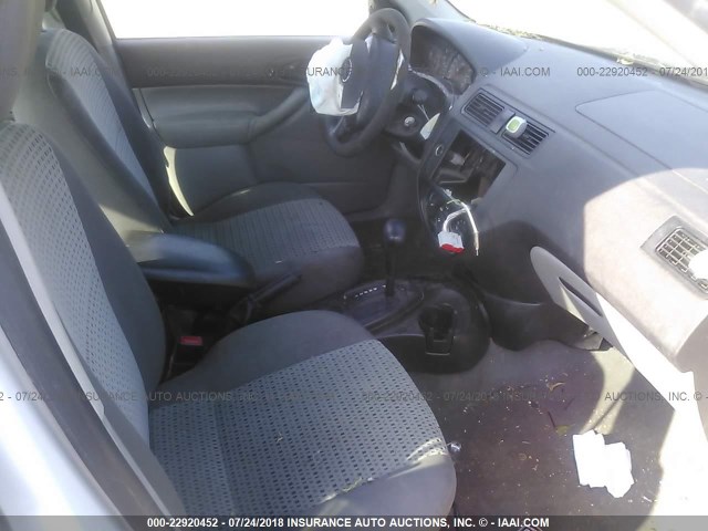 1FAFP34N07W123873 - 2007 FORD FOCUS ZX4/S/SE/SES 白色 照片 5