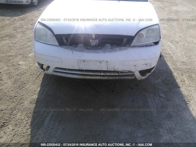 1FAFP34N07W123873 - 2007 FORD FOCUS ZX4/S/SE/SES WHITE photo 6