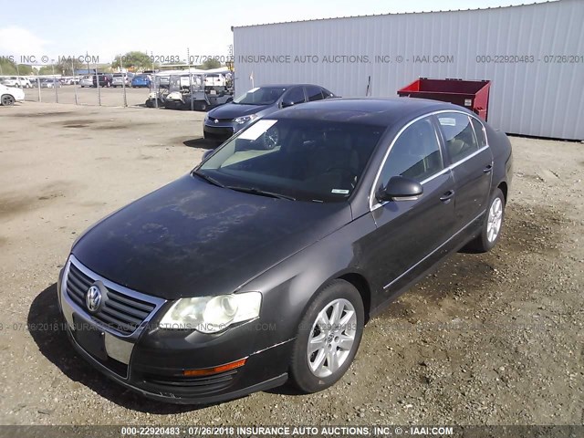 WVWEK73CX6P064996 - 2006 VOLKSWAGEN PASSAT 2.0T LUXURY GRAY photo 2