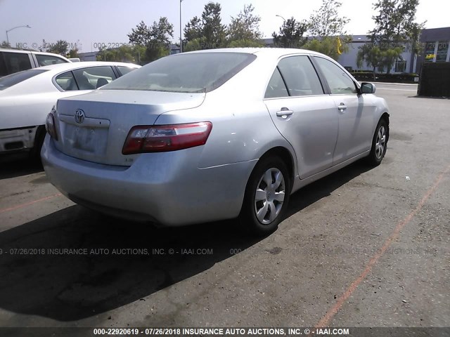 4T1BE46K19U333349 - 2009 TOYOTA CAMRY SE/LE/XLE SILVER photo 4