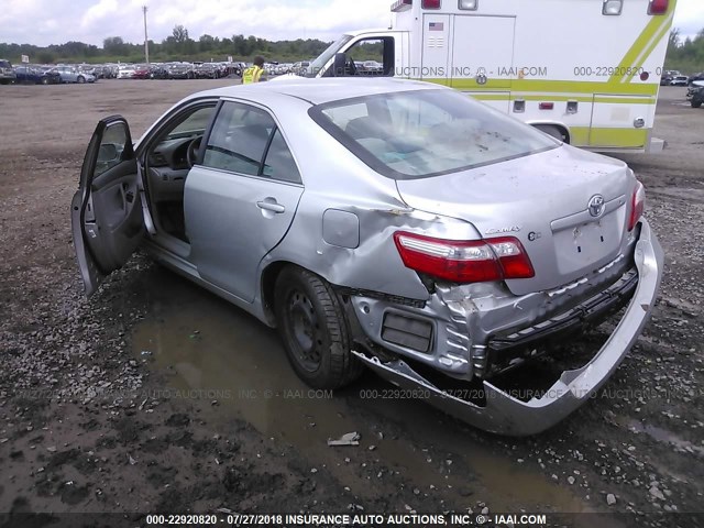 4T1BE46K49U301897 - 2009 TOYOTA CAMRY SE/LE/XLE ვერცხლისფერი ფოტო 3