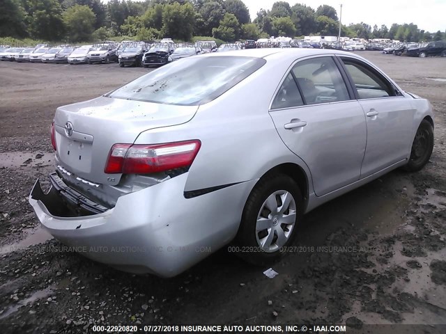 4T1BE46K49U301897 - 2009 TOYOTA CAMRY SE/LE/XLE SILVER photo 4