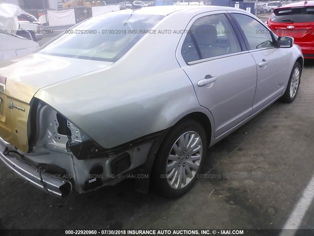 3FADP0L3XBR142836 - 2011 FORD FUSION HYBRID SILVER photo 4