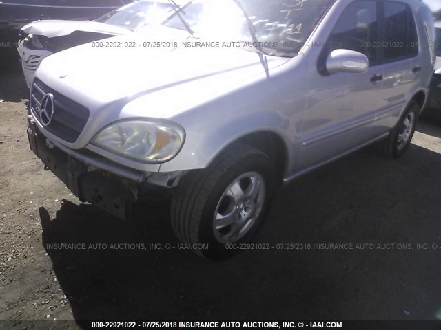 4JGAB57E23A421144 - 2003 MERCEDES-BENZ ML 350 SILVER photo 2