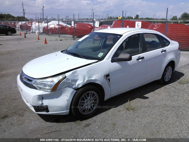 1FAHP35N38W248780 - 2008 FORD FOCUS SE/SEL/SES WHITE photo 6