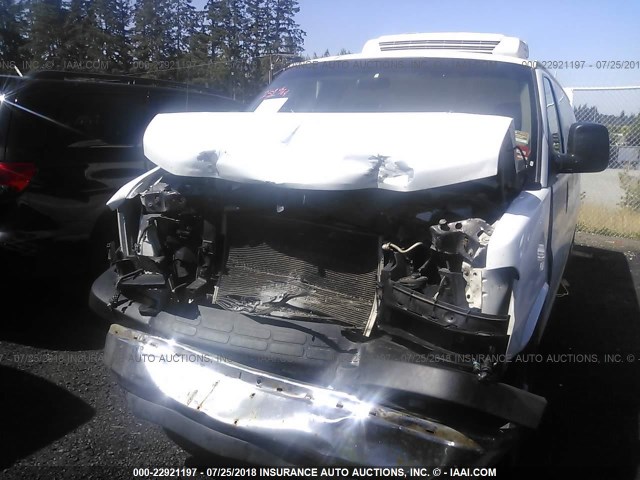 1GCHG39U371166507 - 2007 CHEVROLET EXPRESS G3500  WHITE photo 6