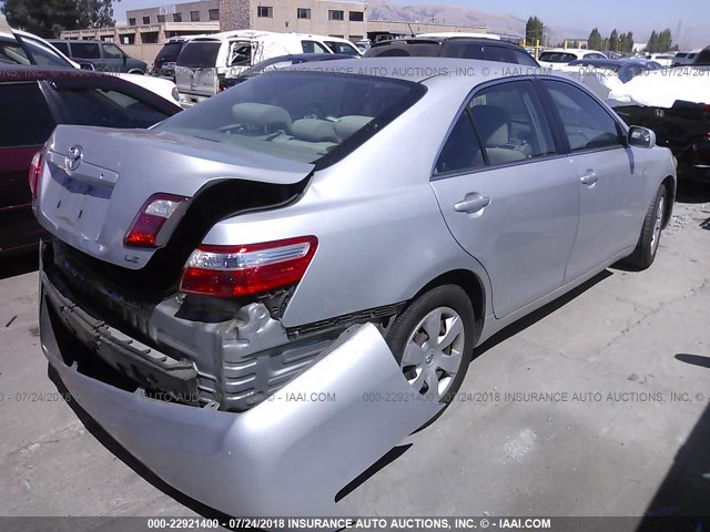 4T1BE46K17U707536 - 2007 TOYOTA CAMRY NEW GENERAT CE/LE/XLE/SE SILVER photo 4