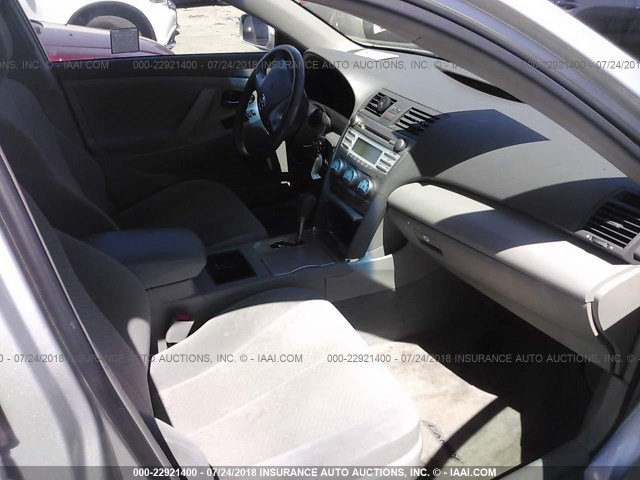 4T1BE46K17U707536 - 2007 TOYOTA CAMRY NEW GENERAT CE/LE/XLE/SE SILVER photo 5