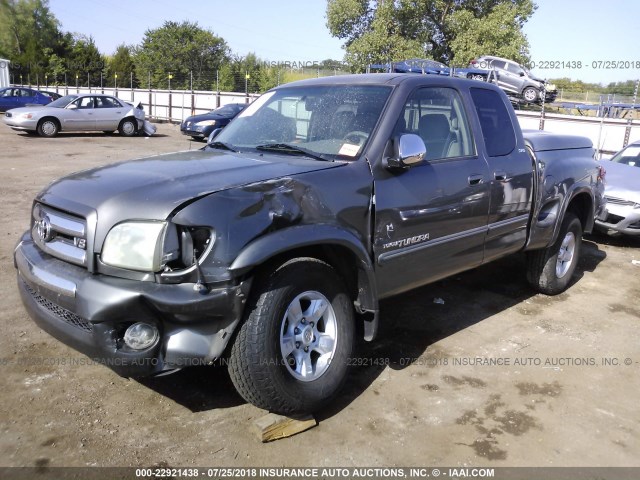 5TBBT44145S468921 - 2005 TOYOTA TUNDRA ACCESS CAB SR5 GRAY photo 2
