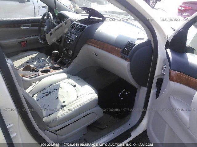 5GZER237X8J113197 - 2008 SATURN OUTLOOK XR თეთრი ფოტო 5