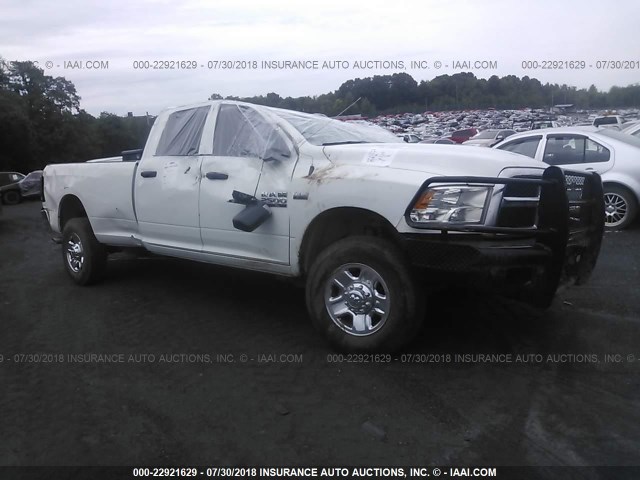 3C6UR5HJ7JG239762 - 2018 RAM 2500 ST WHITE photo 1