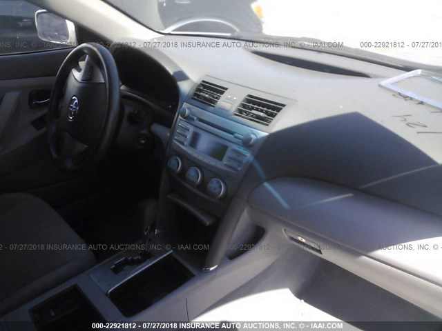 4T1BE46K97U712158 - 2007 TOYOTA CAMRY NEW GENERAT CE/LE/XLE/SE SILVER photo 5