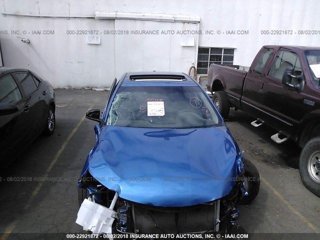 4T1BF1FK2HU683339 - 2017 TOYOTA CAMRY LE/XLE/SE/XSE BLUE photo 6