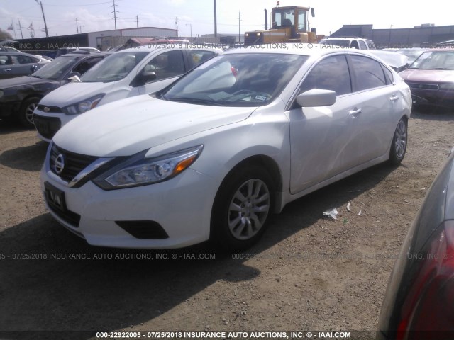 1N4AL3AP1JC231679 - 2018 NISSAN ALTIMA 2.5/S/SV/SL/SR WHITE photo 2