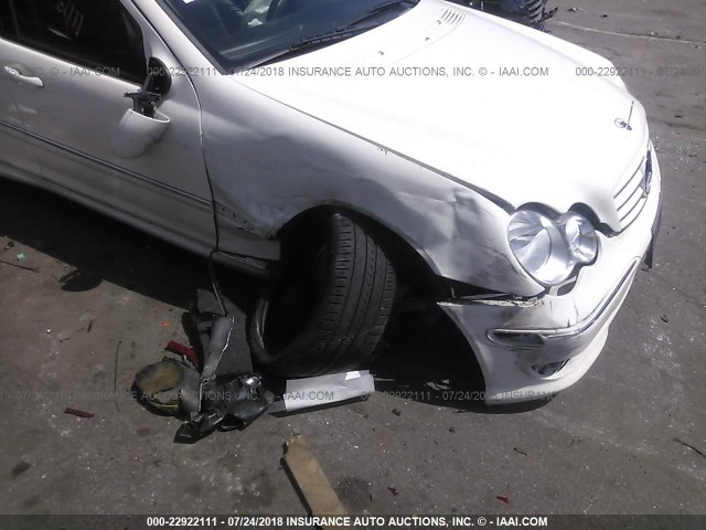 WDBRF52H57A931750 - 2007 MERCEDES-BENZ C 230 WHITE photo 6