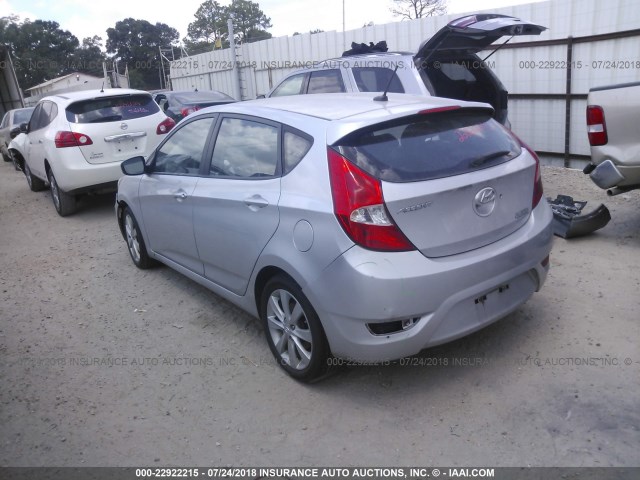 KMHCU5AE3CU050943 - 2012 HYUNDAI ACCENT GLS/GS/SE SILVER photo 3