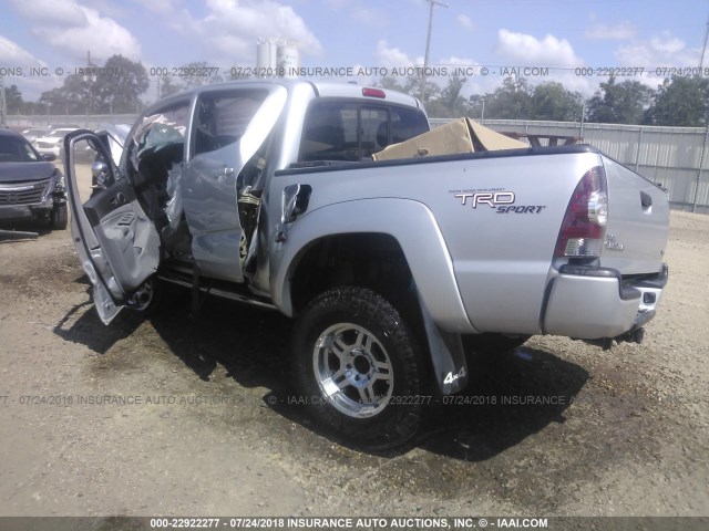 5TFLU4EN6BX019787 - 2011 TOYOTA TACOMA DOUBLE CAB ვერცხლისფერი ფოტო 3