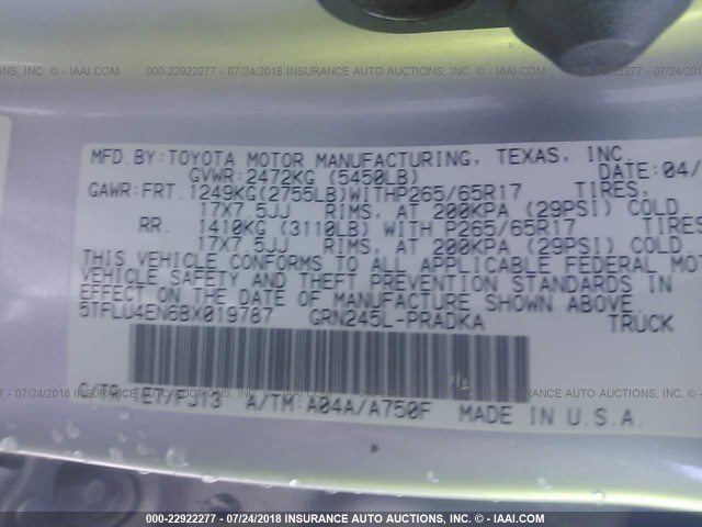 5TFLU4EN6BX019787 - 2011 TOYOTA TACOMA DOUBLE CAB ვერცხლისფერი ფოტო 9