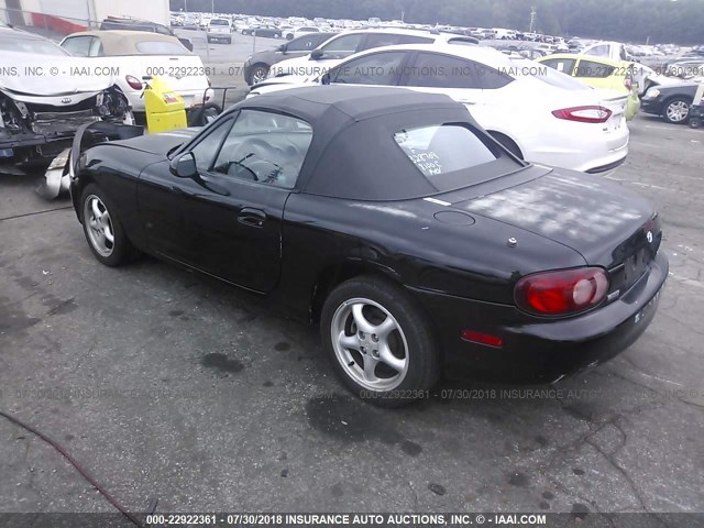 JM1NB353520225389 - 2002 MAZDA MX-5 MIATA LS BLACK photo 3