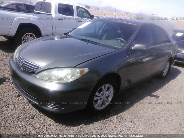4T1BF32K85U595716 - 2005 TOYOTA CAMRY LE/XLE/SE Boz foto 2