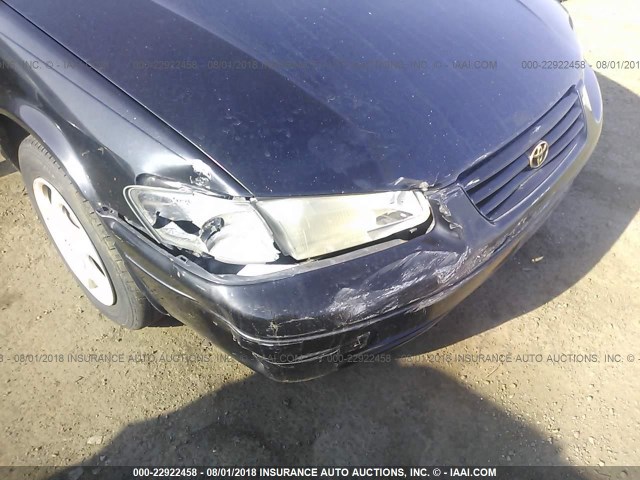 JT2BF22K6V0023428 - 1997 TOYOTA CAMRY LE/XLE BLACK photo 6