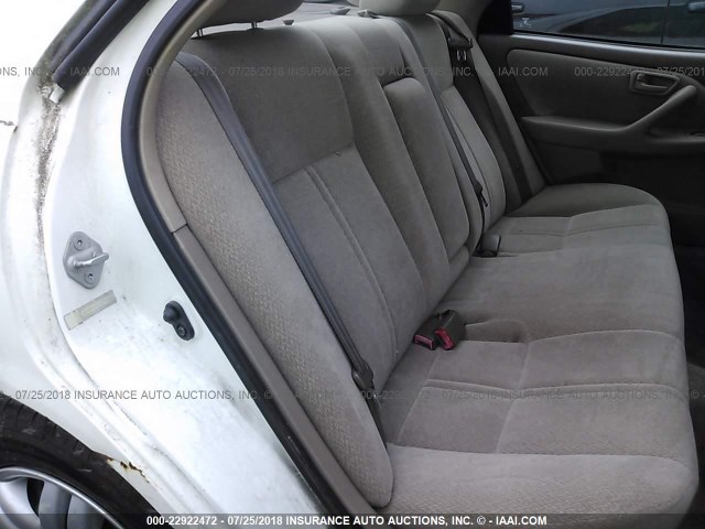 4T1BG22K21U777865 - 2001 TOYOTA CAMRY CE/LE/XLE 白色 照片 8