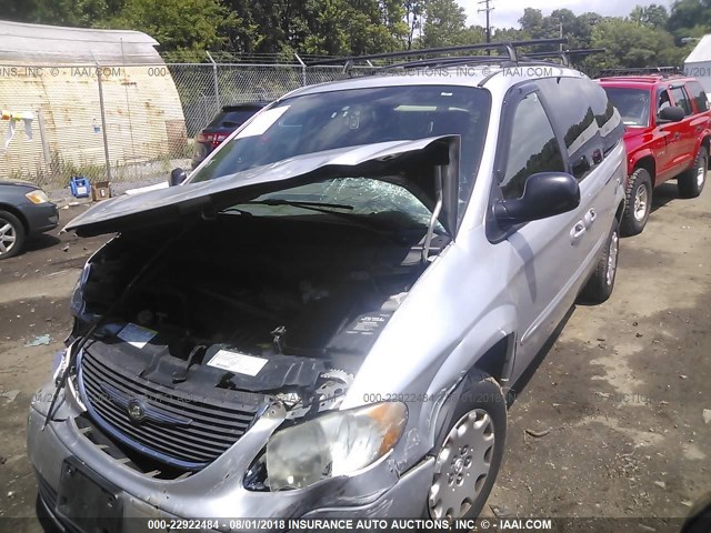 2C8GP34LX3R118288 - 2003 CHRYSLER TOWN & COUNTRY EL SILVER photo 2