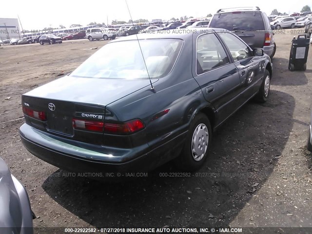 4T1BG22K7VU033894 - 1997 TOYOTA CAMRY CE/LE/XLE 绿色 照片 4