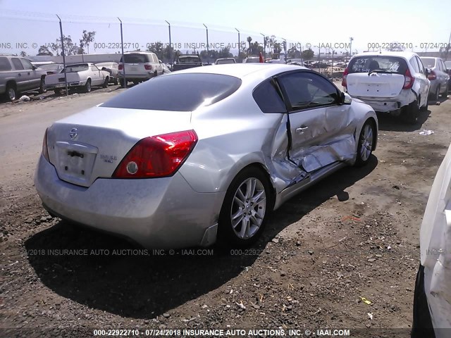 1N4BL24E28C212304 - 2008 NISSAN ALTIMA 3.5SE SILVER photo 4