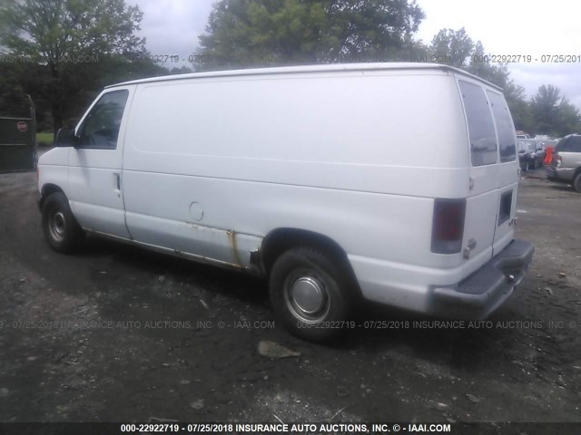 1FTRE14282HA51633 - 2002 FORD ECONOLINE E150 VAN WHITE photo 3