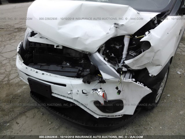 ZFBERFBB5H6E65062 - 2017 RAM PROMASTER CITY SLT 白色 照片 6