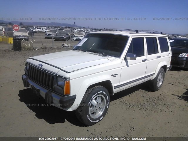 1JCMT7843HT026397 - 1987 JEEP CHEROKEE LAREDO WHITE photo 2