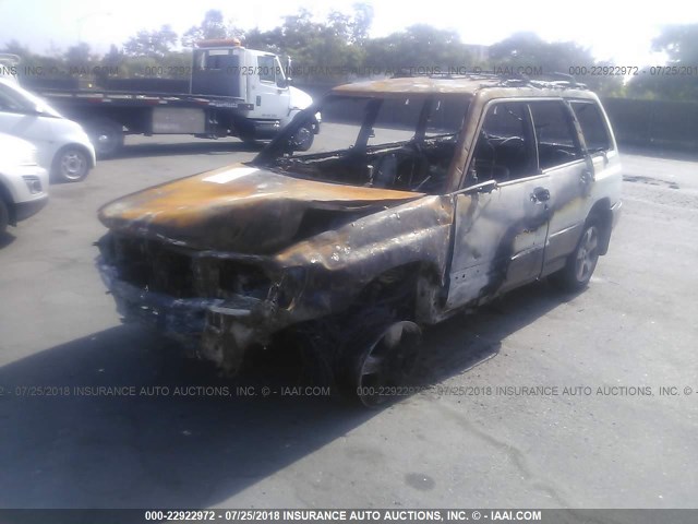 JF1SF6557WH760215 - 1998 SUBARU FORESTER S WHITE photo 2