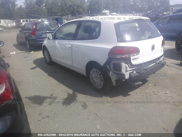 WVWAA7AJ5BW118370 - 2011 VOLKSWAGEN GOLF WHITE photo 3