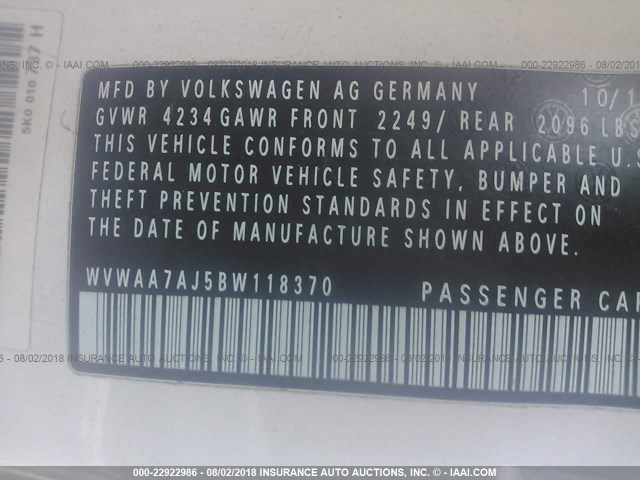 WVWAA7AJ5BW118370 - 2011 VOLKSWAGEN GOLF WHITE photo 9